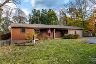 710 Commercial St, Rockport, ME 04856 - Photo 1