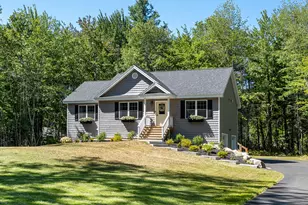 31 Oakwood Ln, Kennebunk, ME 04043 - Photo 1