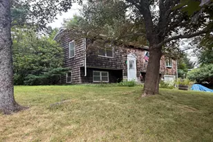 25 Water St, Thomaston, ME 04861 - Photo 1