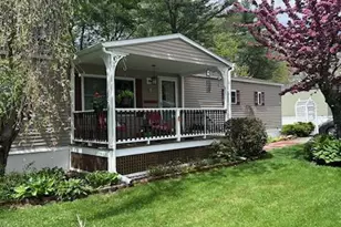 8 Fairview Dr, Lisbon, ME 04250 - Photo 1