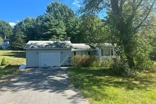 20 Lincoln Street St, Dexter, ME 04930 - Photo 1