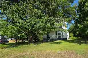 23 Prospect St, Dexter, ME 04930 - Photo 1
