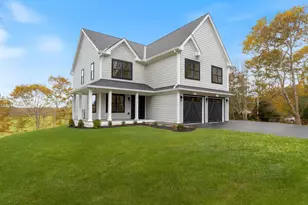 1010 Sawyer Rd, Cape Elizabeth, ME 04107 - Photo 1