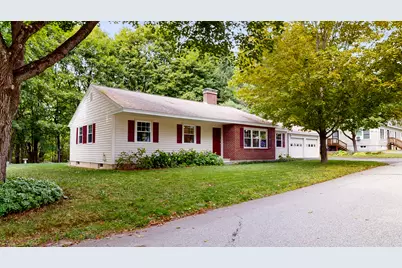 17 Sunset Avenue, Auburn, ME 04210 - Photo 1
