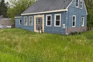 81 New County Rd, Rockland, ME 04841 - Photo 1