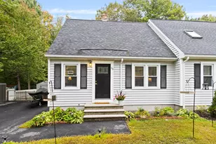 39 Skyline Dr, Saco, ME 04072 - Photo 1