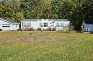 24 Ryan Ln, Skowhegan, ME 04976 - Photo 1
