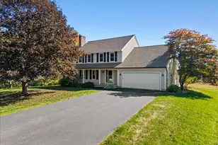 9 Williamsburg Ln, Scarborough, ME 04074 - Photo 1