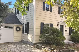 33 Bay View Dr, Portland, ME 04103 - Photo 1