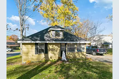 229 Highland Avenue, Gardiner, ME 04345 - Photo 1