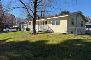 4 Grandview Dr, Old Orchard Beach, ME 04064 - Photo 1