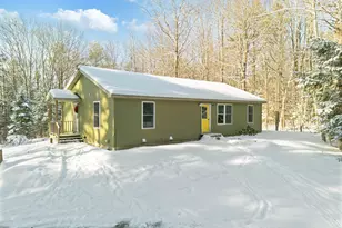 128 S Taylor Rd, Mount Vernon, ME 04352 - Photo 1