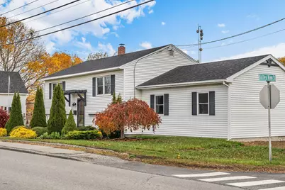 19 Broadway, Rockland, ME 04841 - Photo 1