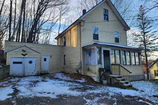 7 Beacon St, Livermore Falls, ME 04254 - Photo 1