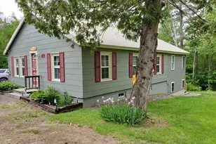 122 Davis St, Brownville, ME 04414 - Photo 1