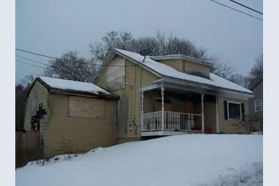 27 Baxter Avenue, Auburn, ME 04210 - Photo 1