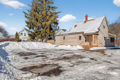 87 Pioneer Avenue, Sanford, ME 04073 - Photo 1