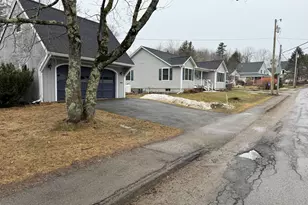 67 Park St, Camden, ME 04843 - Photo 1