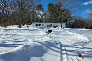 39 Mountain Rd, Wiscasset, ME 04578 - Photo 1