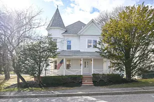 11 Rogers Rd, Kittery, ME 03904 - Photo 1