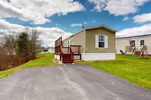 5 Parkview Ln, Lewiston, ME 04240 - Photo 1