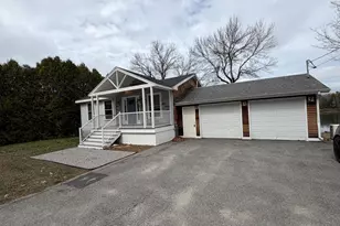 12 Cattail Ln, Monmouth, ME 04259 - Photo 1