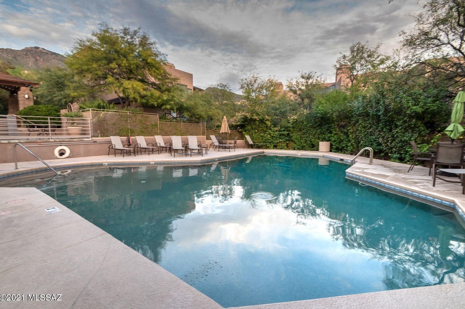 6655 N Canyon Crest Dr #1107, Tucson, AZ 85750