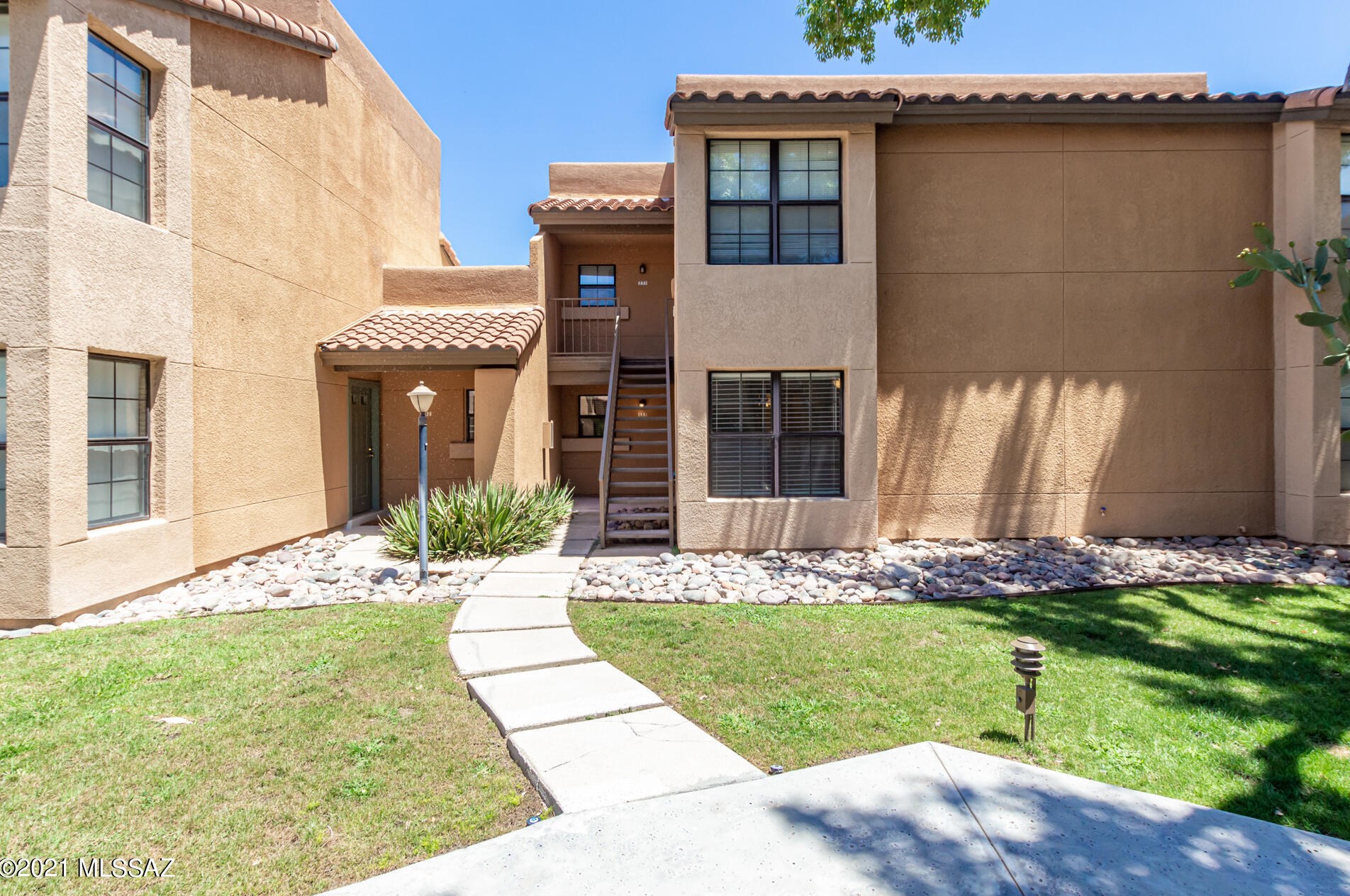 6651 N Campbell Ave, Tucson, AZ 85718