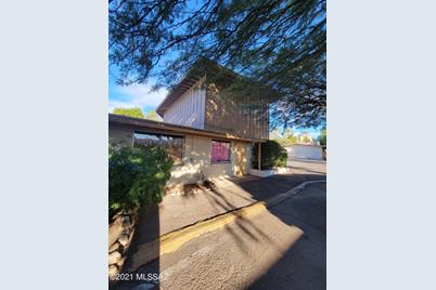 5901 N Oracle Road #31 - Photo 1