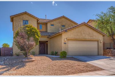 1055 S Limestone Street - Photo 1