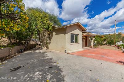 951 N Smith Drive - Photo 1
