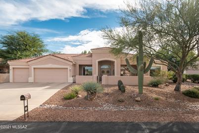6731 W Calle Valerio - Photo 1