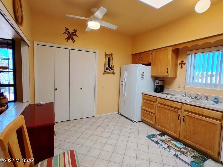 1561 W Placita Travis, Green Valley, AZ 85622