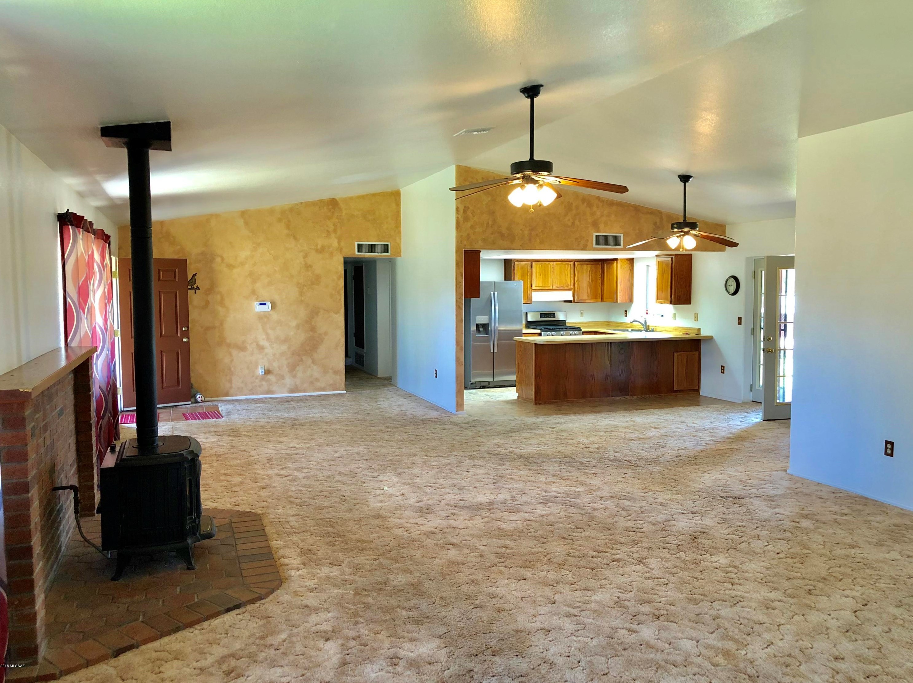2490 W Beverly Cir, Oracle, AZ 85623