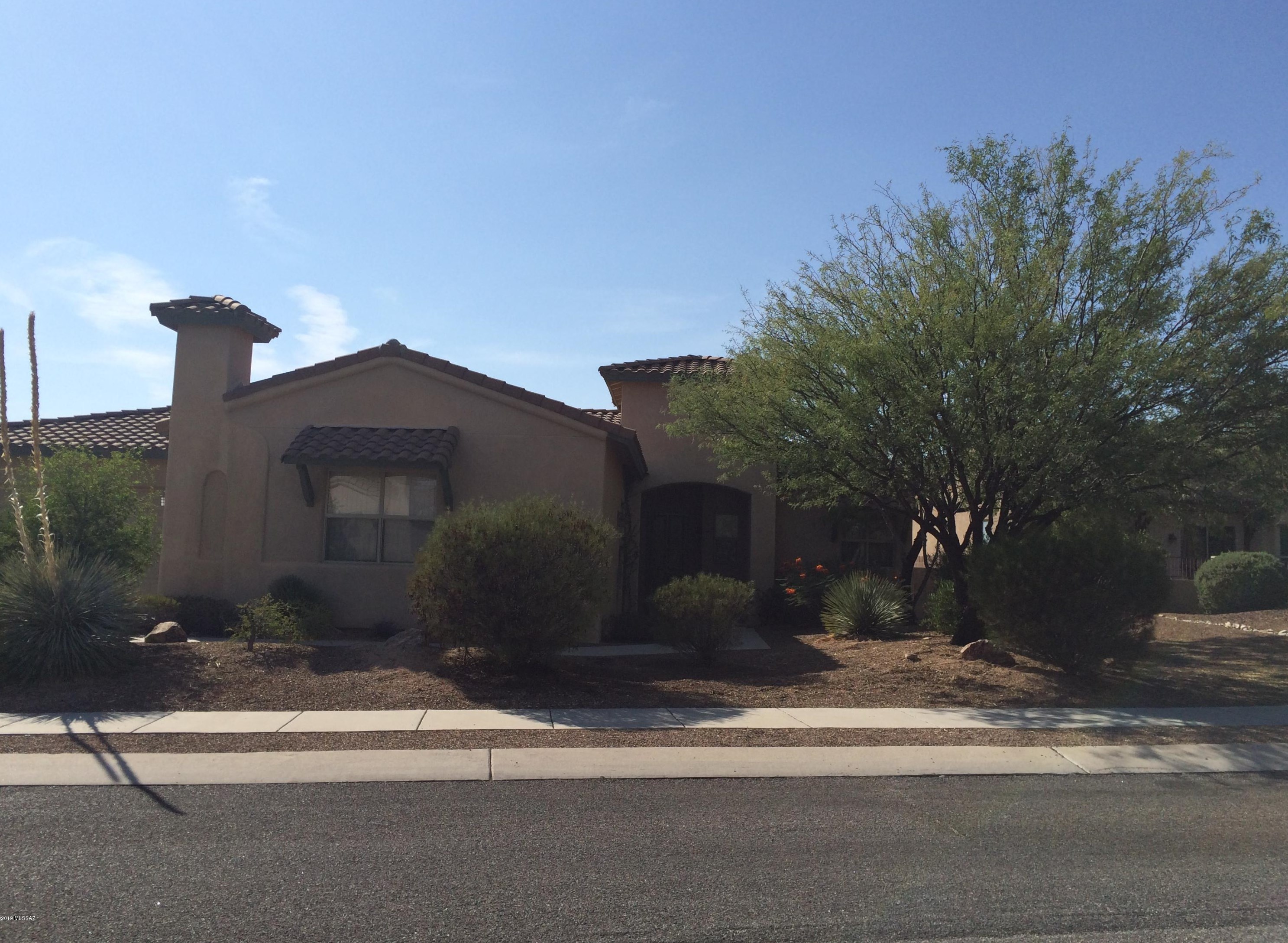 12913 High Hawk Dr, Marana AZ  85658-4240 exterior