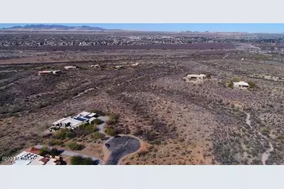 640 Canyon Rock Road #00049, Green Valley, AZ 85614 - Photo 2