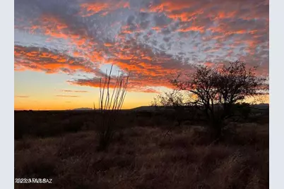 640 Canyon Rock Road #00049, Green Valley, AZ 85614 - Photo 4