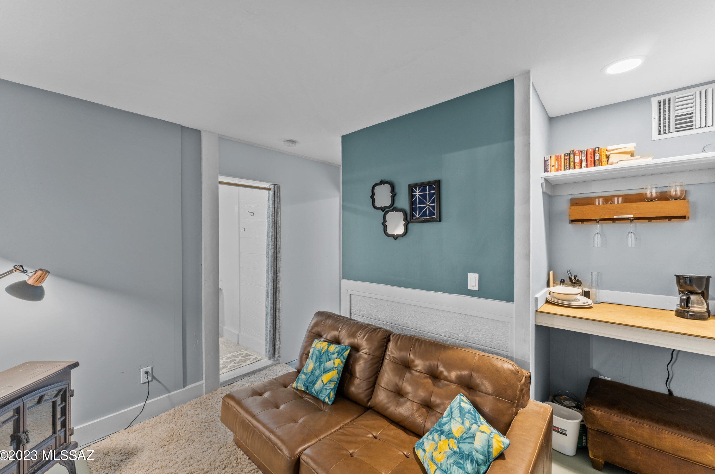948 10th Ave, Tucson AZ  85705-7624 exterior