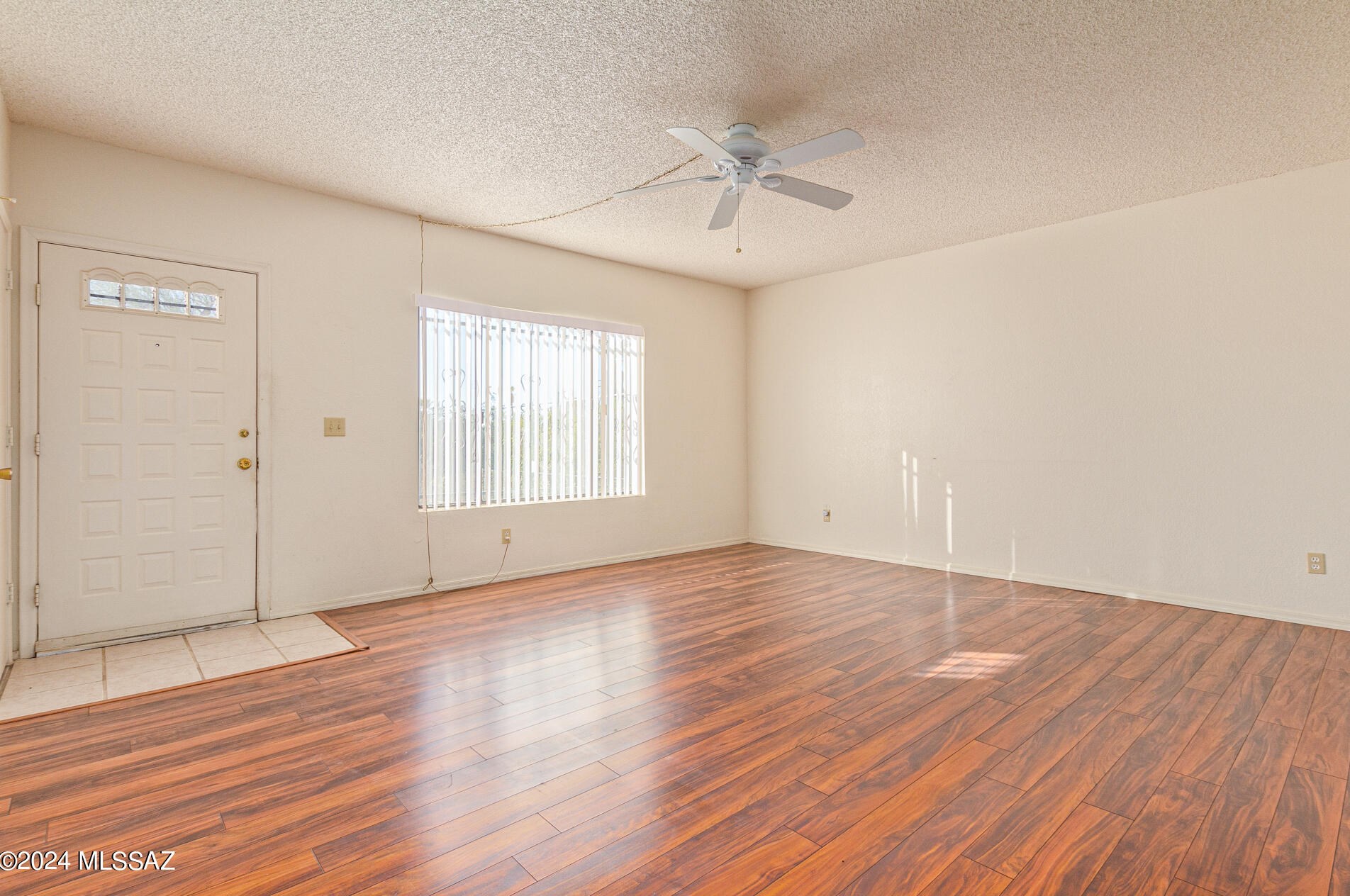 8901 Calle Norlo, Tucson, AZ 85710-7319
