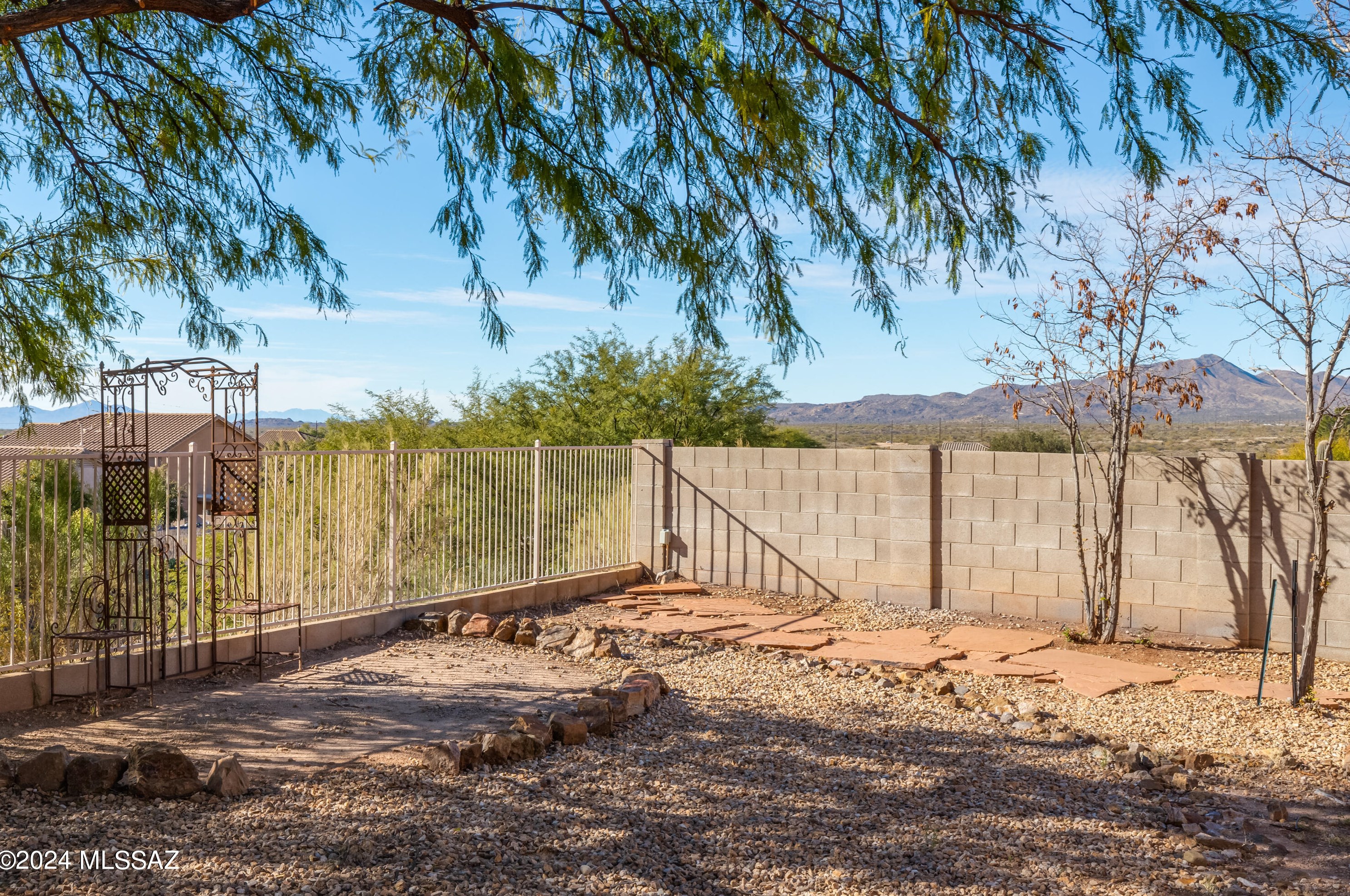 60353 Loose Reins Pl, Tucson, AZ