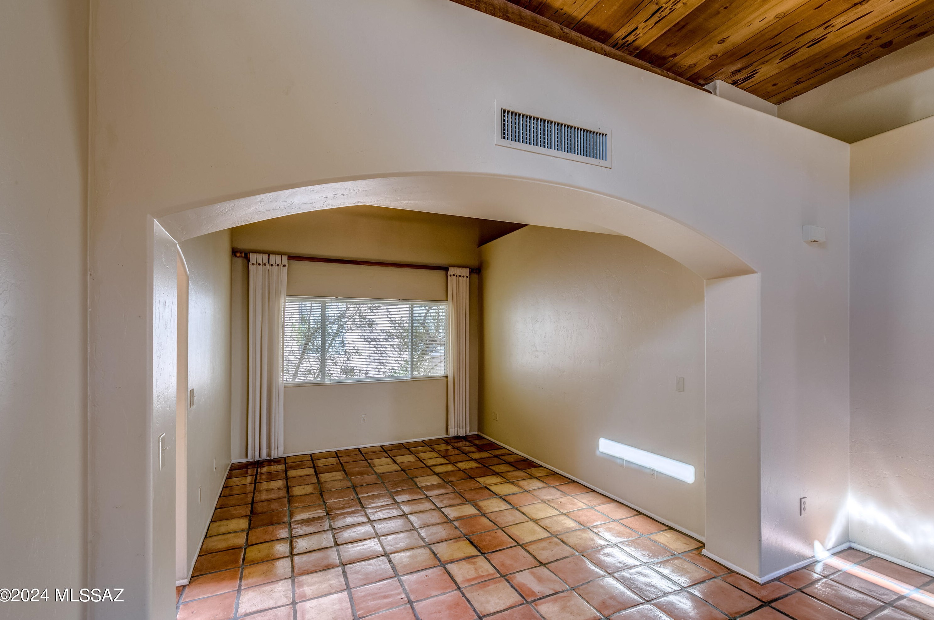 1765 Deer Shadow Ln, Tucson AZ  85737-9186 exterior