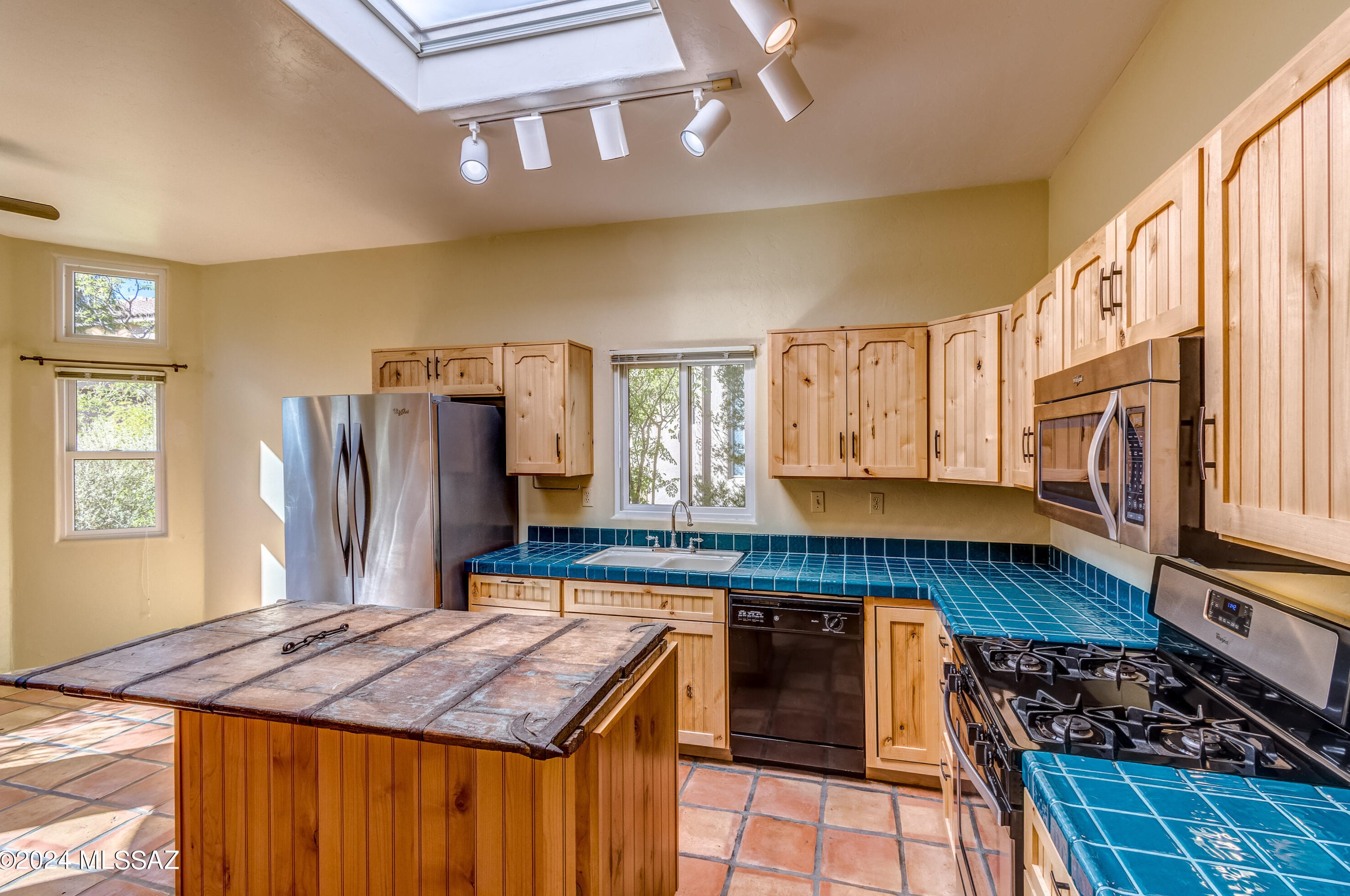 1765 Deer Shadow Ln, Tucson AZ  85737-9186 exterior