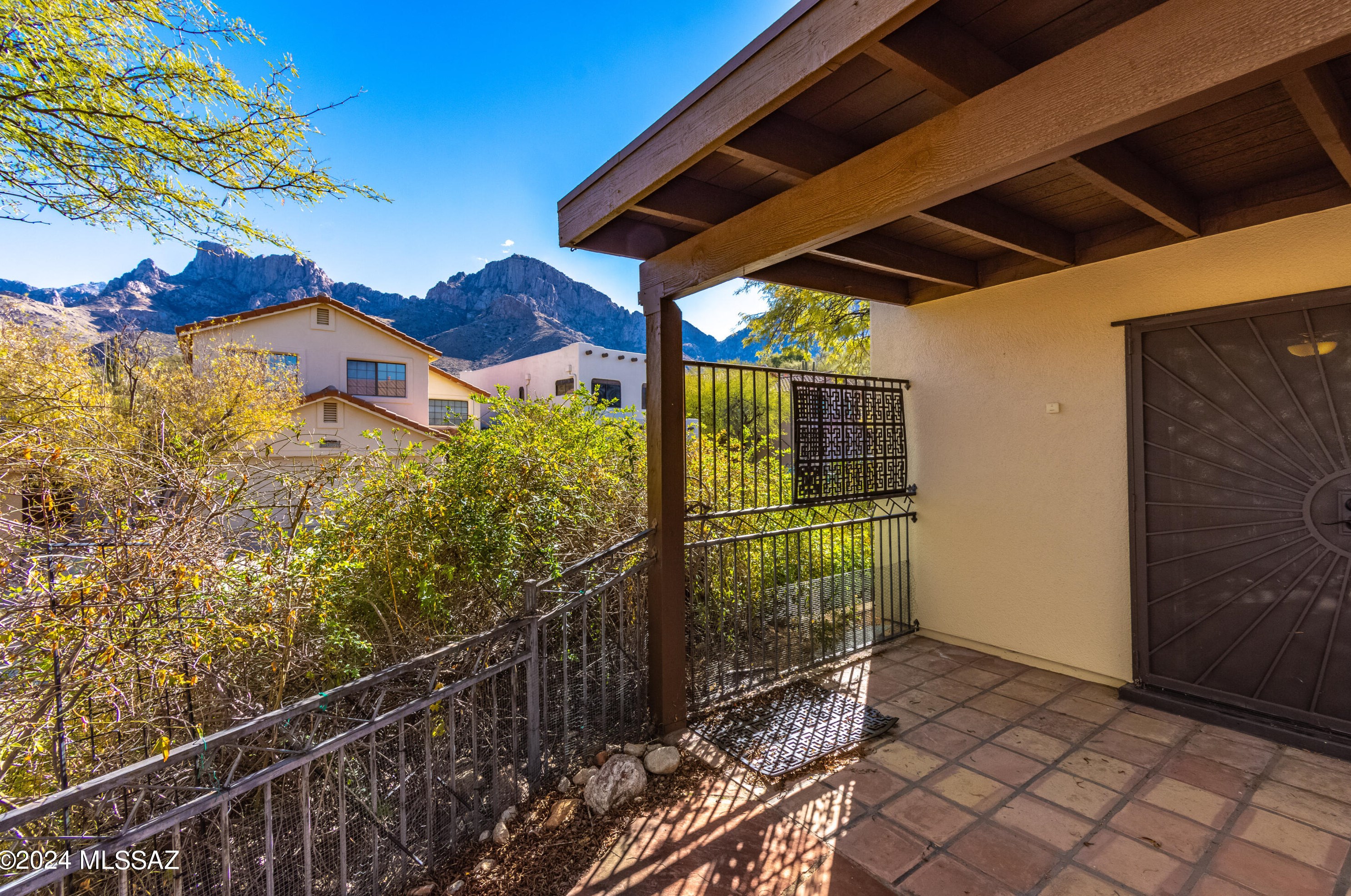 1765 Deer Shadow Ln, Tucson AZ  85737-9186 exterior