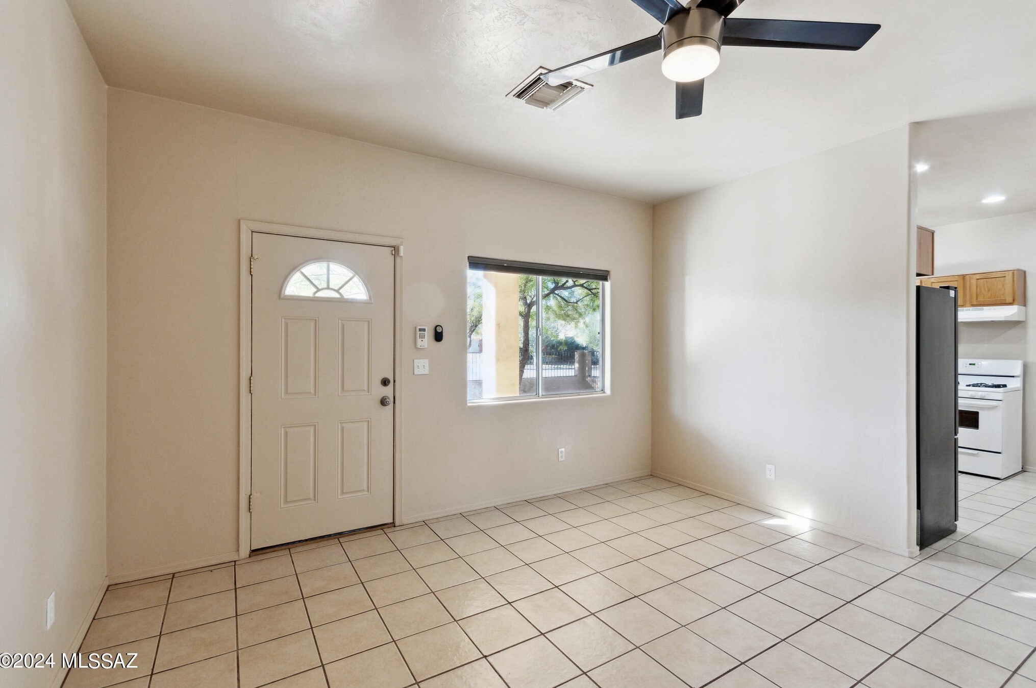 227 20th St, Tucson, AZ 85701-3142