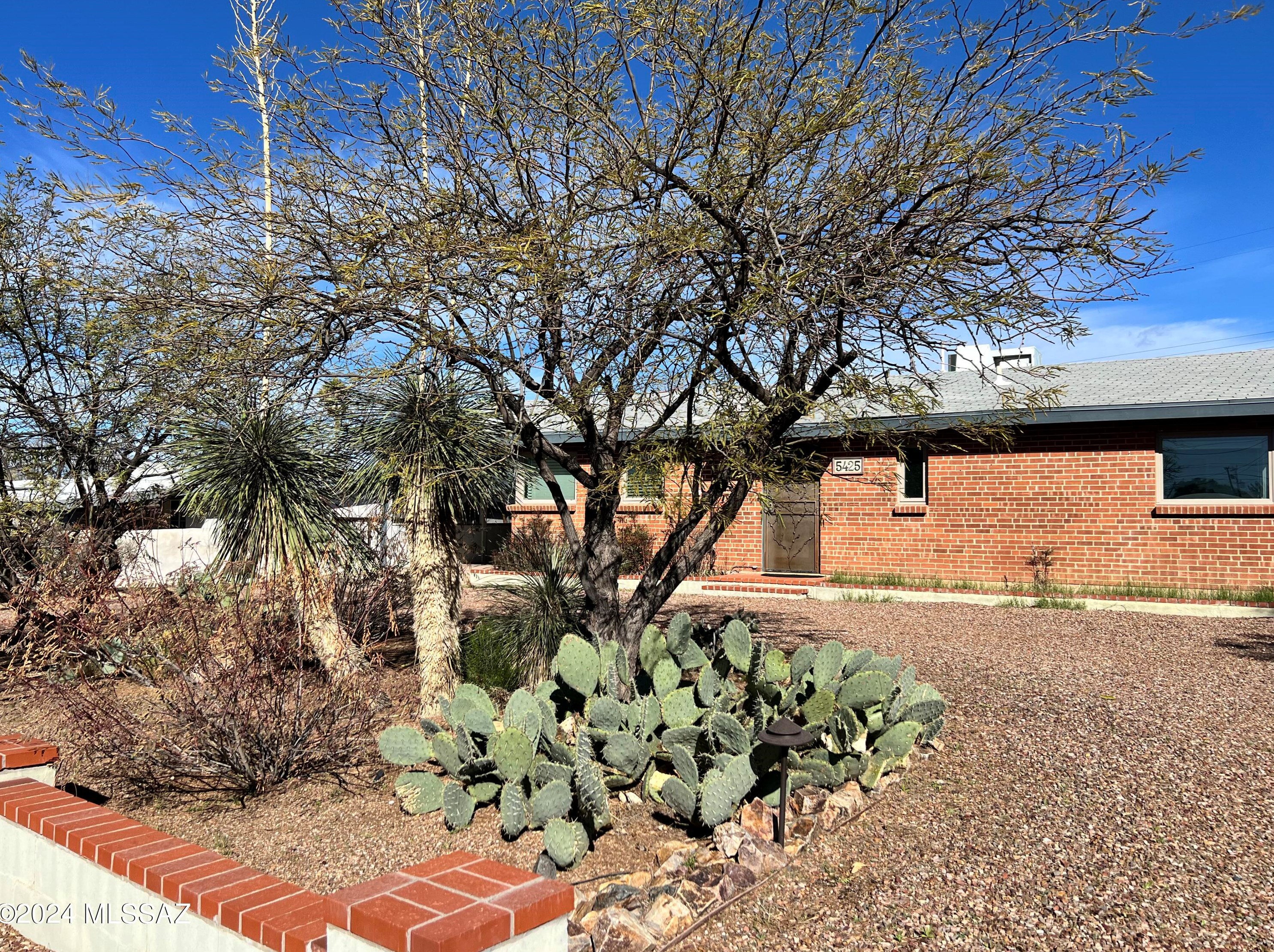 5425 6th St, Tucson AZ  85711-2341 exterior