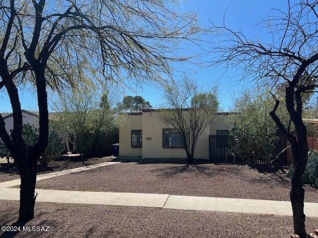 2722 5th St, Tucson AZ  85716-4432 exterior