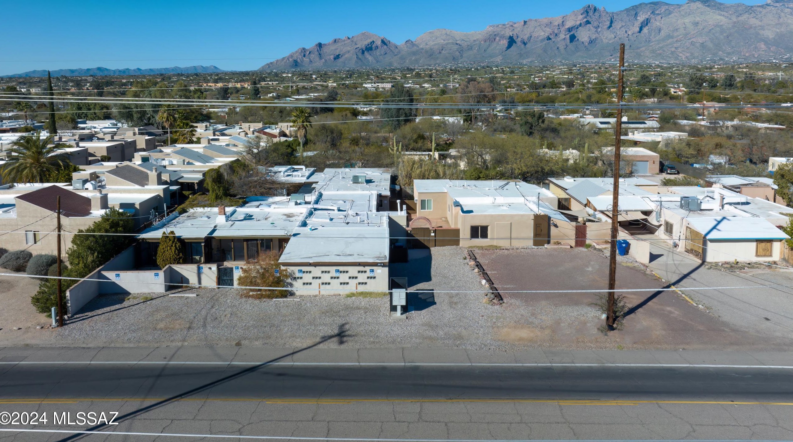 2619 Prince Rd, Tucson, AZ 85716-1163