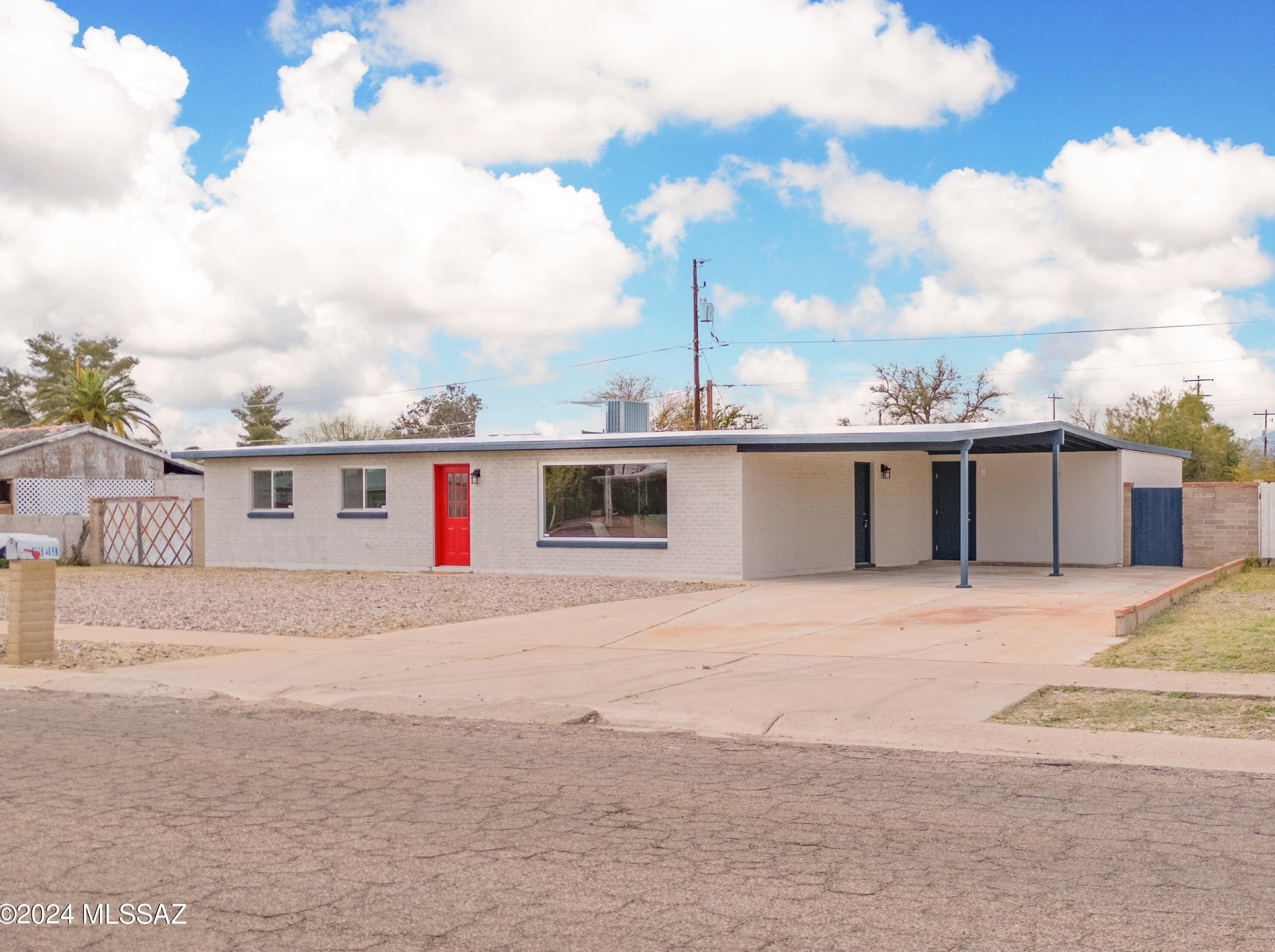 6349 Calle Marte, Tucson, AZ 85710-5635