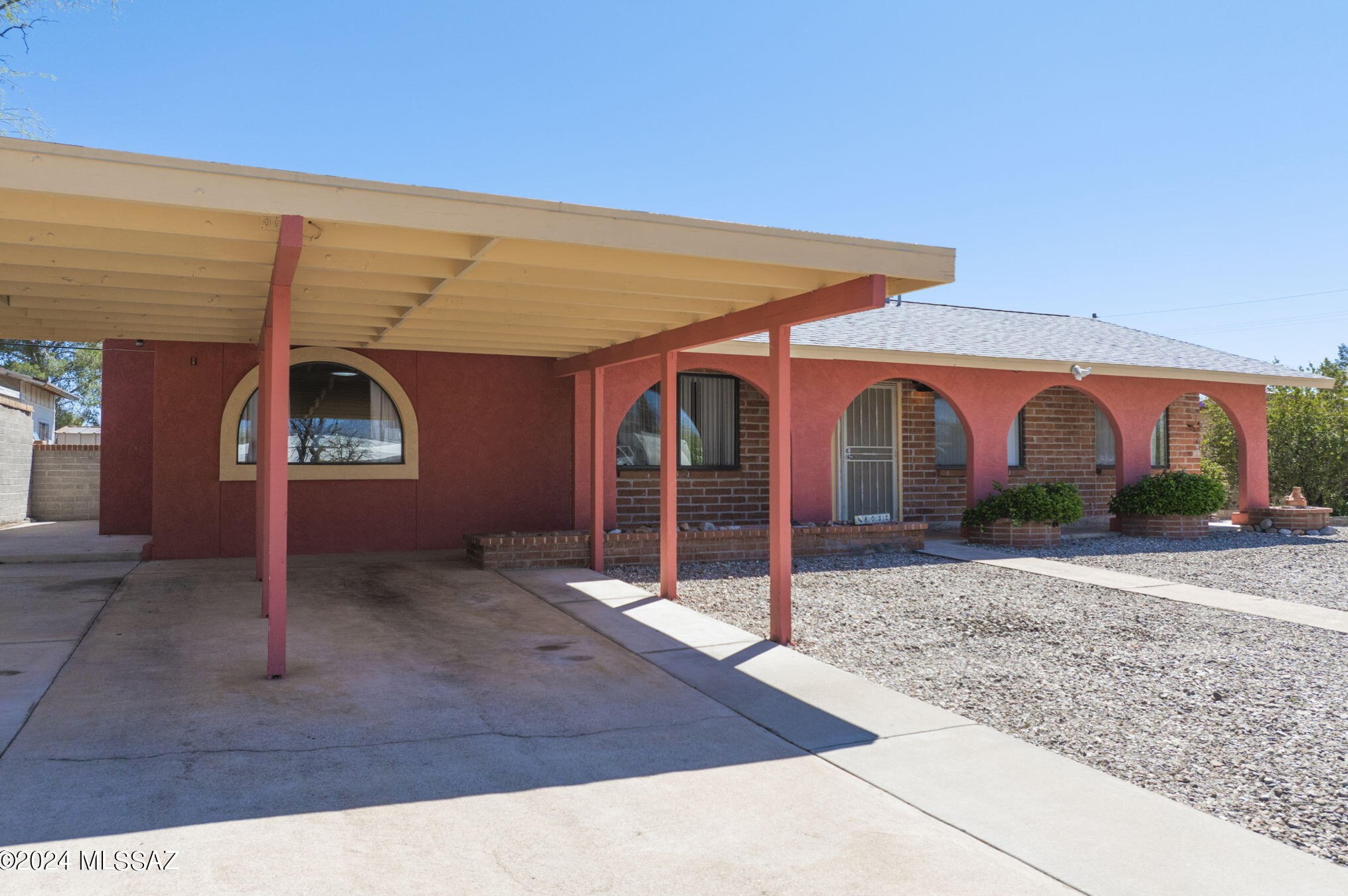 8052 Hayne St, Tucson, AZ 85710-4213