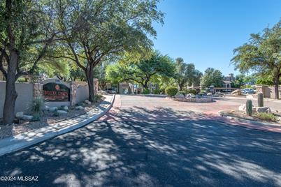 1500 E Pusch Wilderness Drive #12107, Tucson, AZ 85737 - Photo 1
